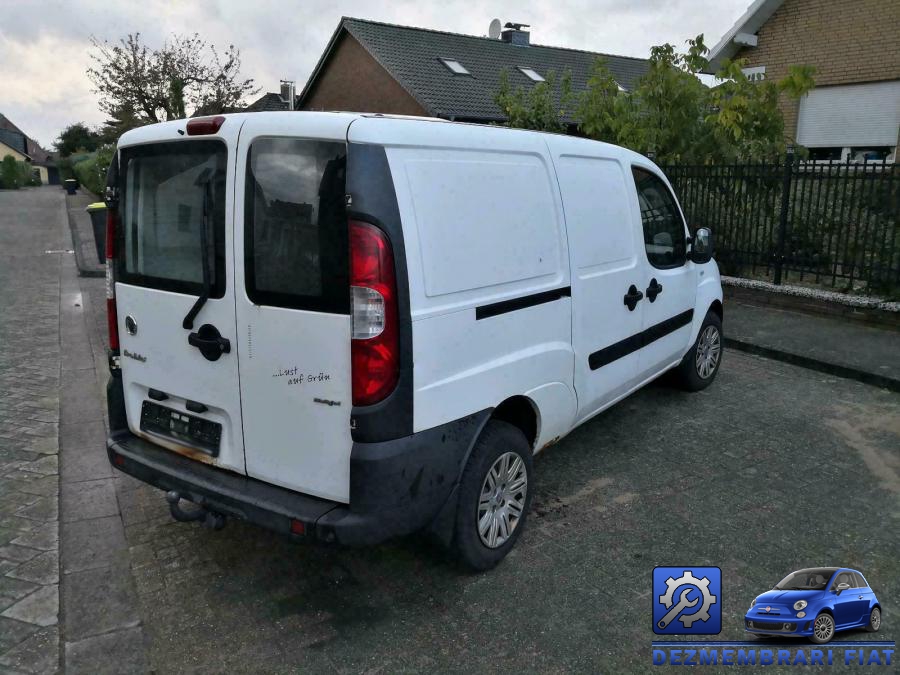 Bara fata fiat doblo 2005